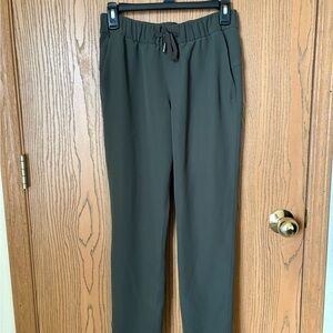 LULULEMON Women’s Olive Green Pants